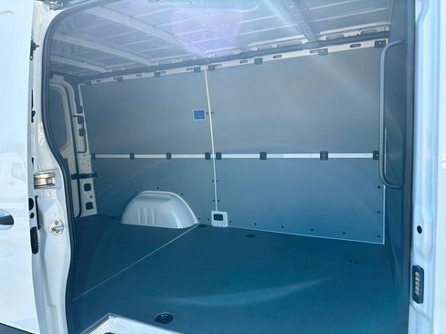 New 2026 Mercedes-Benz Sprinter 2500 image 18