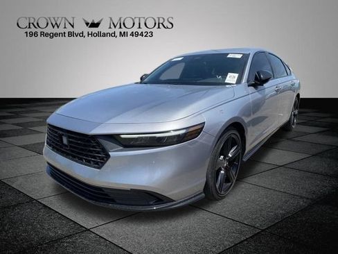 Used 2024 Honda Accord Sport image 5