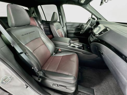 Certified 2024 Honda Ridgeline Black Edition image 29