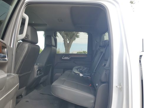 Used 2024 GMC Sierra 2500 Denali w/ Denali Reserve Package image 13