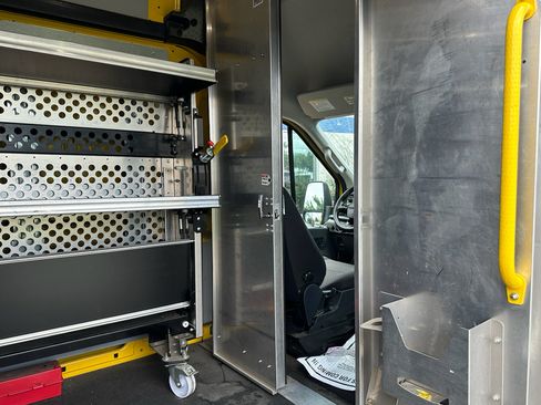 Used 2022 Ford Transit 250 148 High Roof Extended w/ Parcel Delivery Package RWD image 12