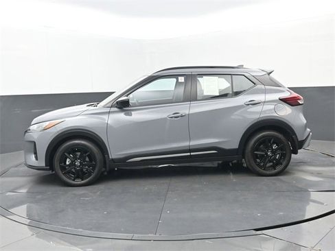 Used 2024 Nissan Kicks SR w/ SR Premium Package image 21