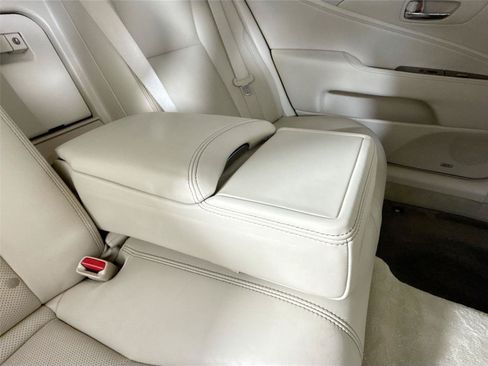 Used 2017 Lexus LS 460 L RWD image 42