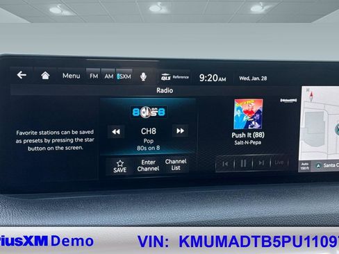 Used 2023 Genesis GV70 2.5T w/ Advanced Package image 36