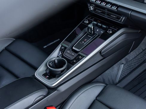 Certified 2024 Porsche 911 Targa 4 image 36