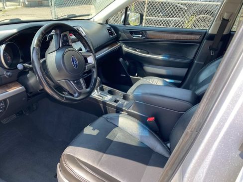 Used 2016 Subaru Outback 3.6R Limited AWD/4WD image 12