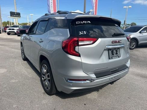 Used 2022 GMC Terrain Denali image 8