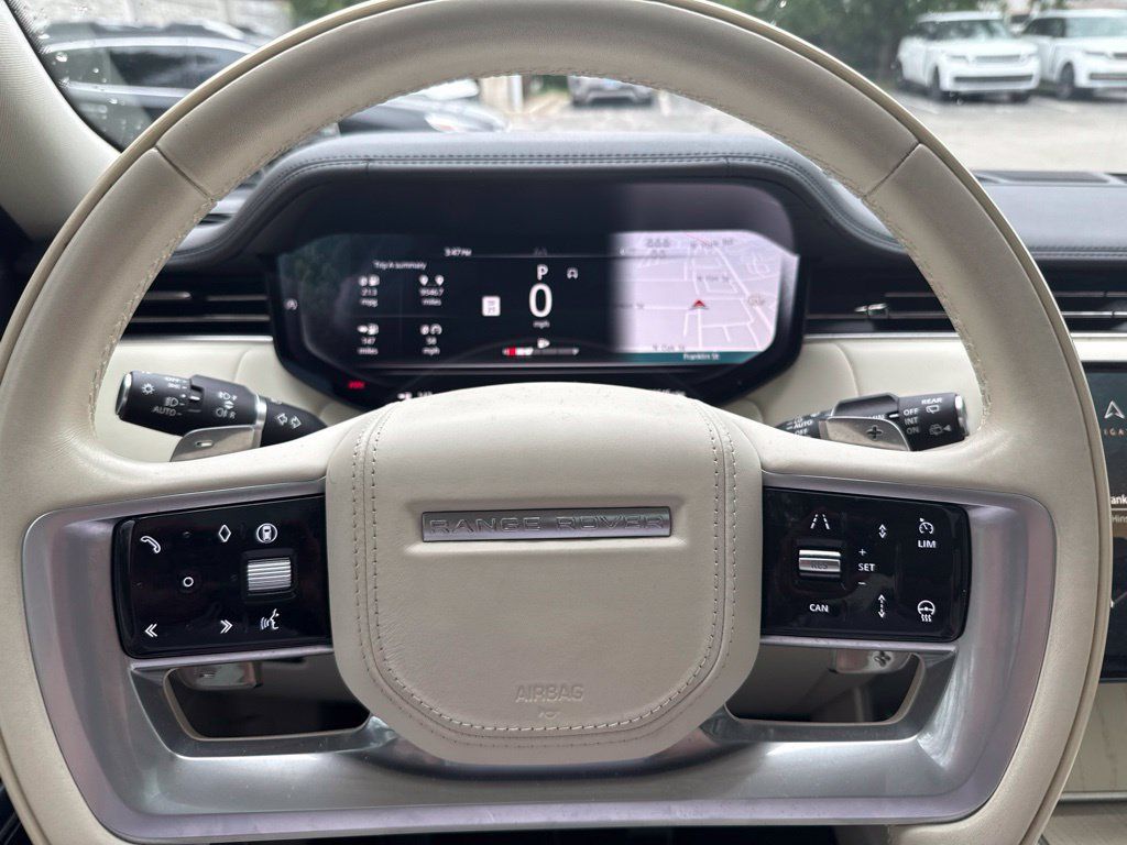 Used 2024 Land Rover Range Rover Long Wheelbase SE AWD/4WD image 18