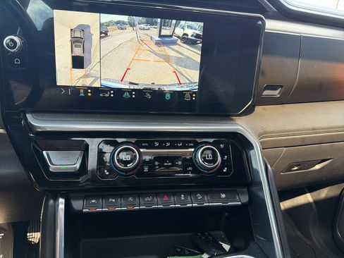 Used 2023 GMC Sierra 1500 Denali w/ Denali Reserve Package AWD/4WD image 29