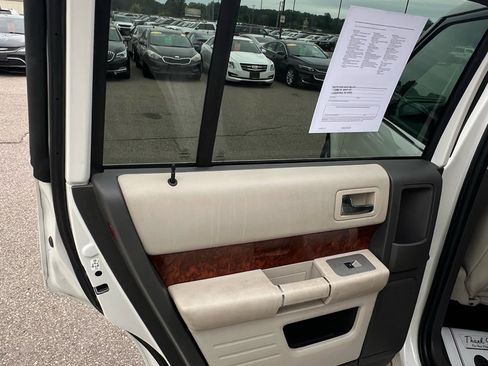 Used 2011 Ford Flex Limited image 12