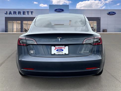 Used 2022 Tesla Model 3 Long Range AWD/4WD image 7
