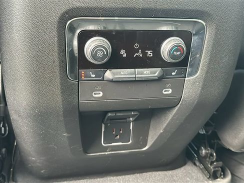 Used 2024 Chevrolet Suburban LT w/ LT Signature Plus Package AWD/4WD image 27