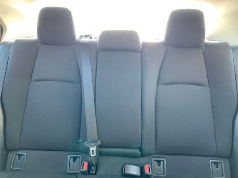 Used 2025 Toyota Corolla LE image 36