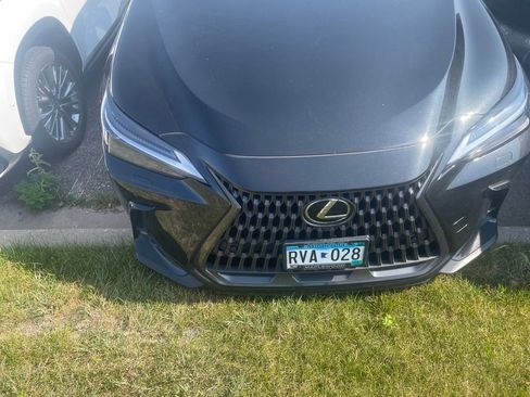 Used 2025 Lexus NX 350h AWD w/ Accessory Package (2T) image 4