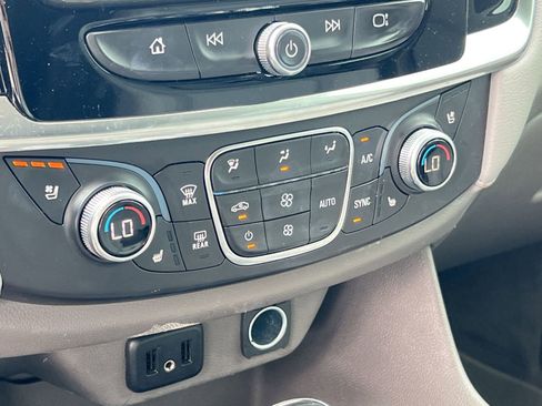 Certified 2019 Chevrolet Traverse Premier w/ Driver Confidence II Package image 19