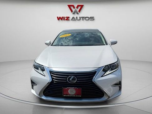 Used 2017 Lexus ES 350 w/ Luxury Package FWD image 8