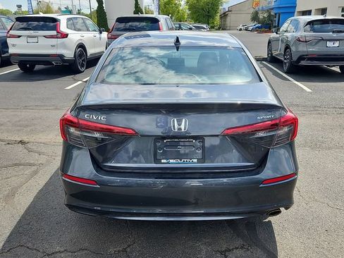 Used 2023 Honda Civic Sport image 5