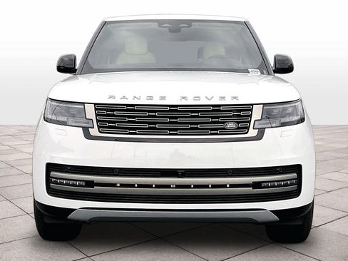 New 2026 Land Rover Range Rover SE image 5