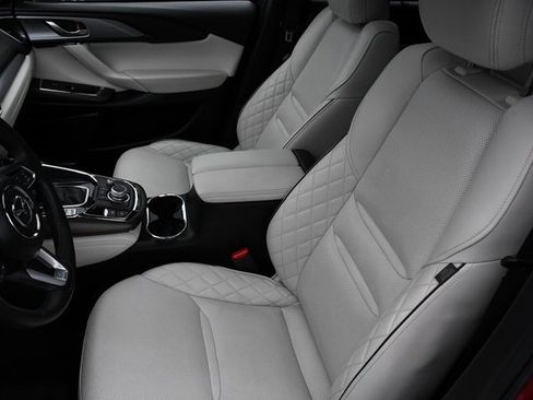 Used 2021 MAZDA CX-9 Signature image 9