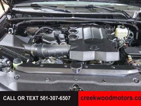 Used 2017 Toyota 4Runner Limited AWD/4WD image 40