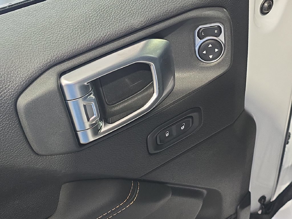 New 2026 Jeep Wrangler Unlimited Sahara AWD/4WD image 19