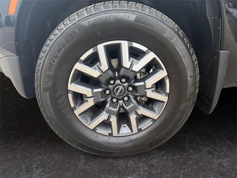 Used 2024 Nissan Frontier SL w/ Technology Package image 14