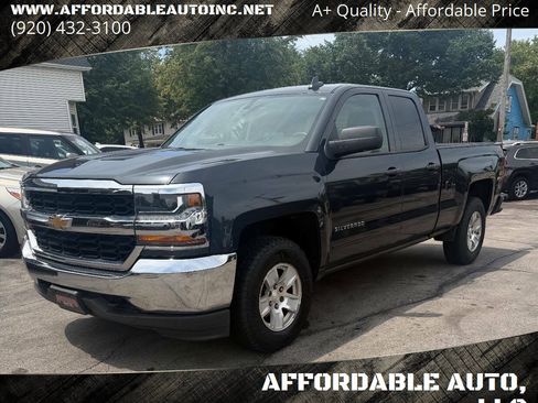 Used 2018 Chevrolet Silverado 1500 LT AWD/4WD image 1