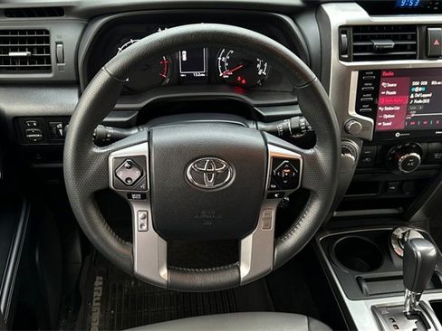 Used 2020 Toyota 4Runner SR5 Premium w/ Moonroof Package image 18