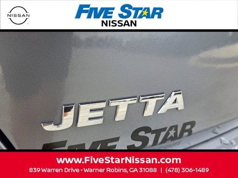 Used 2020 Volkswagen Jetta SE FWD image 11