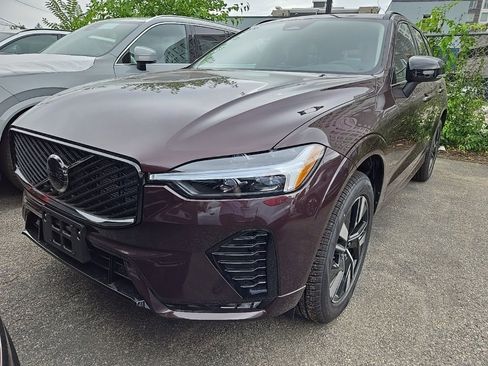 New 2026 Volvo XC60 B5 Core w/ Climate Package image 2