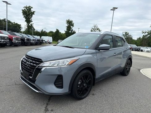 Used 2024 Nissan Kicks SV FWD image 8