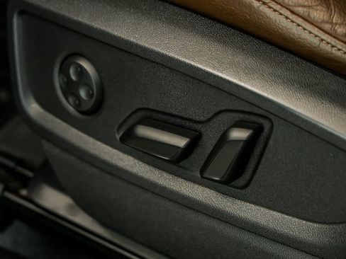 Used 2018 Audi Q5 Prestige w/ Prestige Package image 17