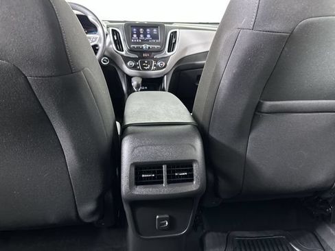 Used 2022 Chevrolet Equinox LS FWD image 22