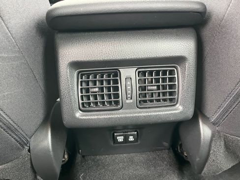 Used 2025 Toyota Camry LE image 23