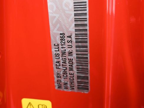 Used 2022 Jeep Gladiator Sport image 12