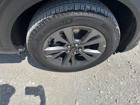 New 2026 Ford Explorer Active w/ Active Comfort Package AWD/4WD image 9