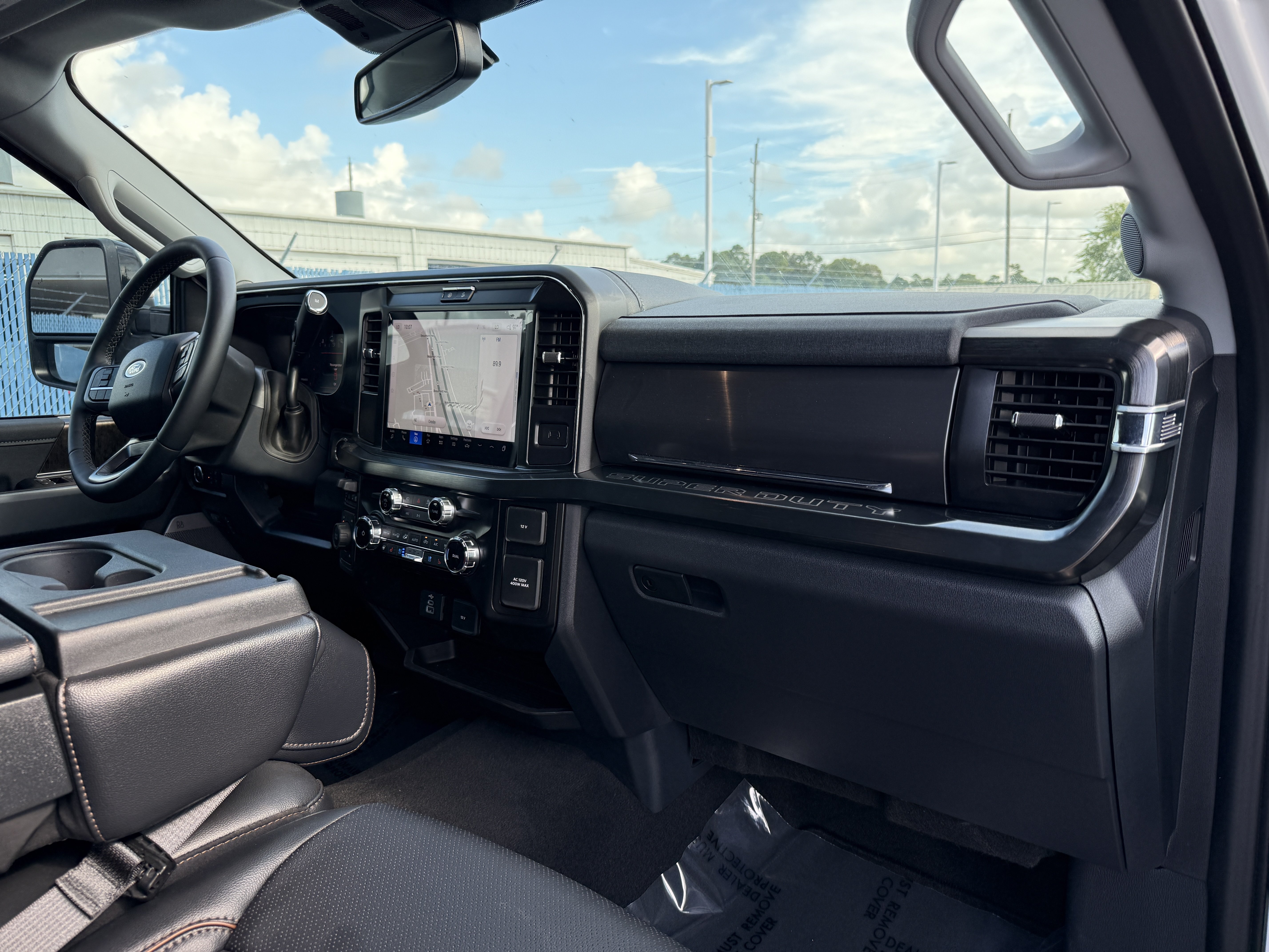 Used 2026 Ford F350 Lariat AWD/4WD image 15