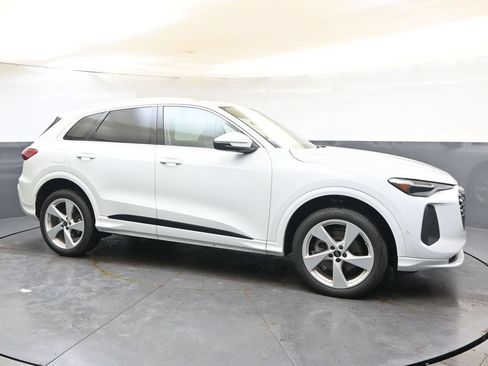 Used 2025 Audi Q5 Premium Plus w/ Premium Plus AWD/4WD image 7