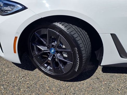 Used 2023 BMW i4 eDrive35 w/ Premium Package RWD image 29