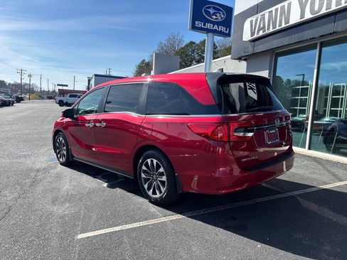 Used 2024 Honda Odyssey EX-L image 2