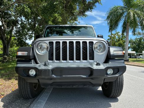 Used 2020 Jeep Gladiator Sport w/ Quick Order Package 24S AWD/4WD image 64