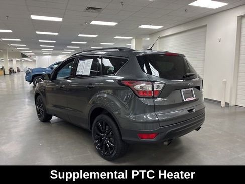 Used 2017 Ford Escape SE w/ SE Sport Appearance Package AWD/4WD image 5