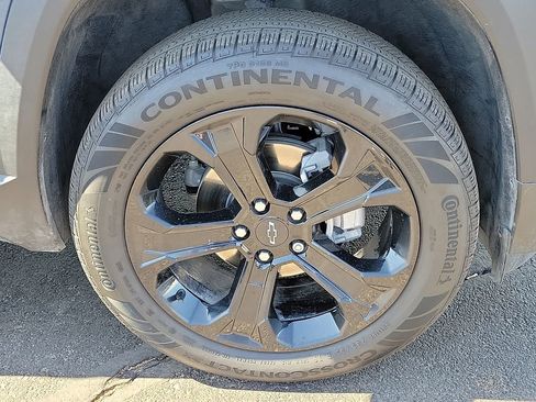 Used 2026 Chevrolet Equinox LT w/ Midnight Edition image 7