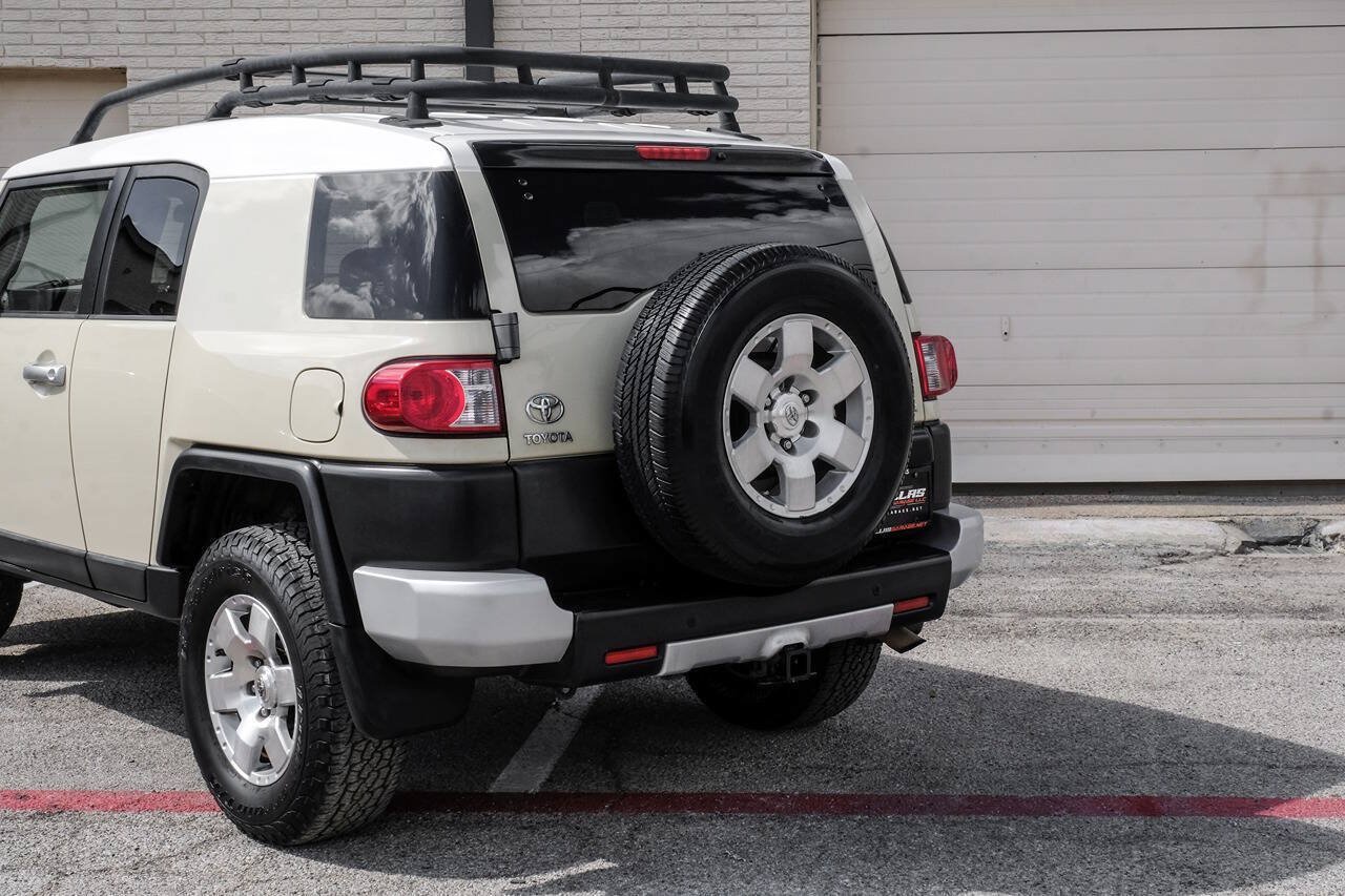 Used 2008 Toyota FJ Cruiser 2WD w/ Upgrade Pkg 2 image 14