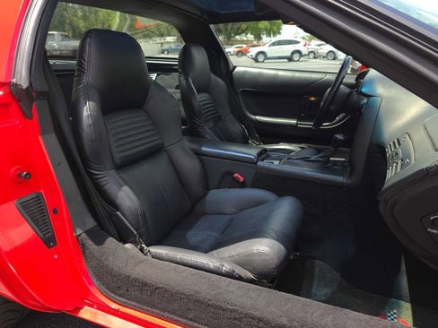 Used 1996 Chevrolet Corvette Coupe RWD image 12