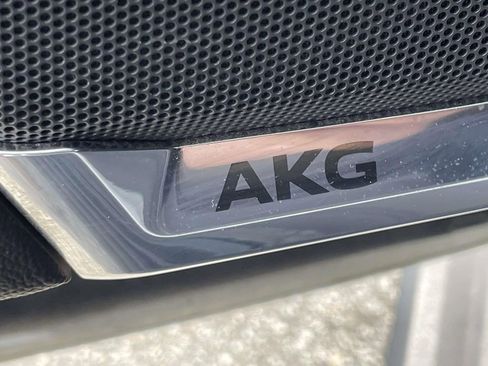 Used 2022 Cadillac Escalade ESV Sport Platinum w/ Heavy-Duty Trailer Package image 19