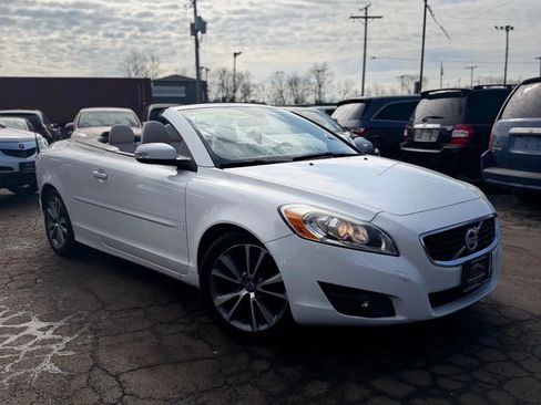 Used 2011 Volvo C70 T5 image 4