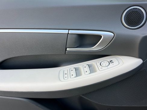 Used 2022 Hyundai Sonata SE image 11