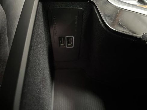 Used 2021 Volvo XC90 T8 Inscription Expression w/ Advanced Package image 24