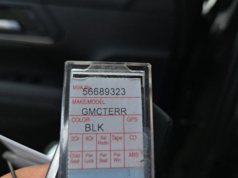 Used 2025 GMC Terrain Elevation image 4